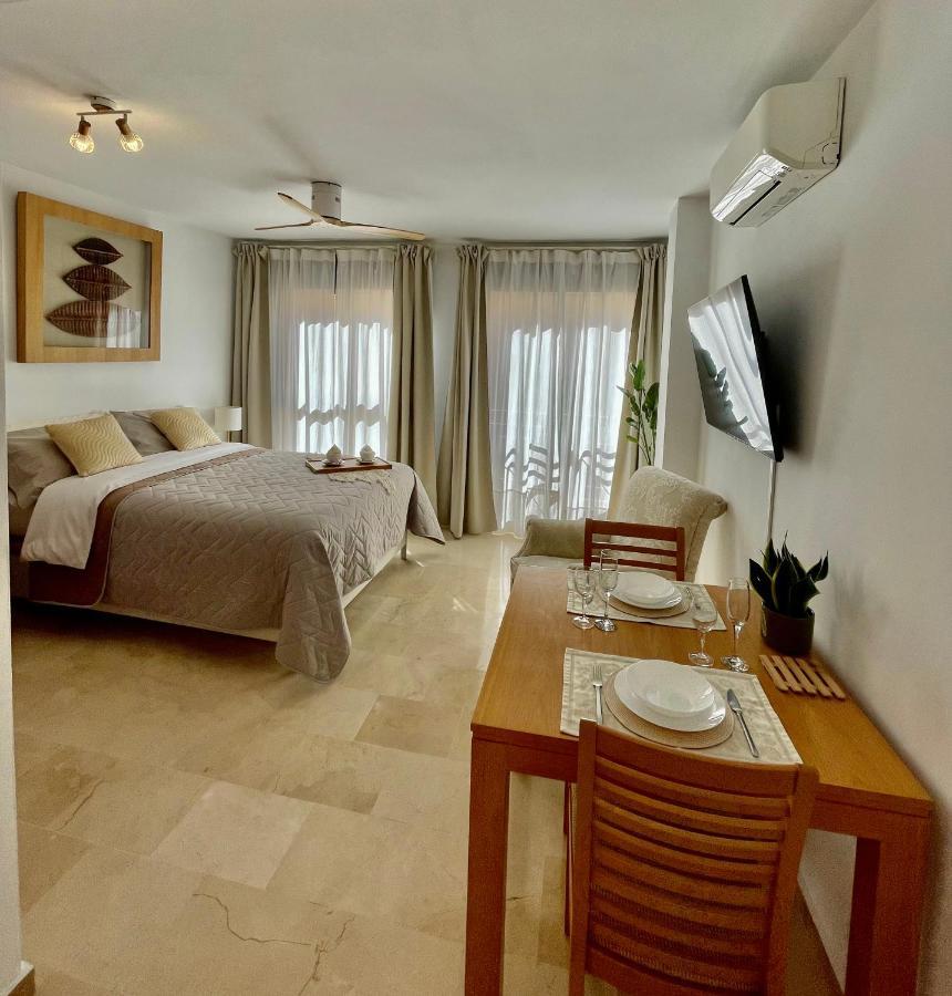 Ivory Suites Malaga Exterior photo